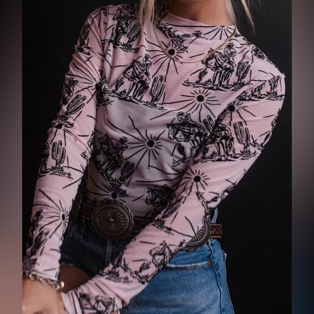 NWT Merigold Kiss Velvet Printed Meah Top, Pink/Black, Small